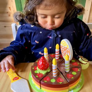 Pretend Birthday Cake with reverse design